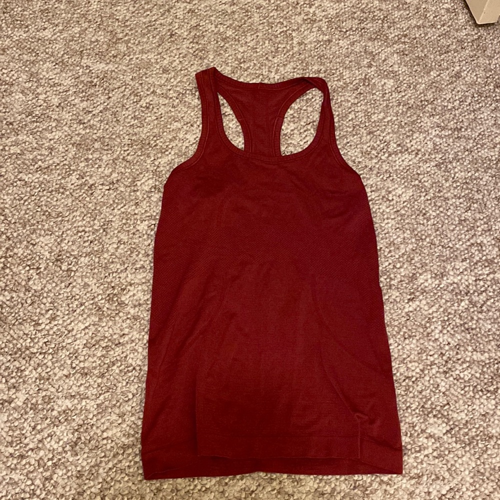 Lululemon tank top